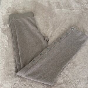 BCBGMAXAZRIA
Bobby Side-Snap Ponte Leggings Sz L